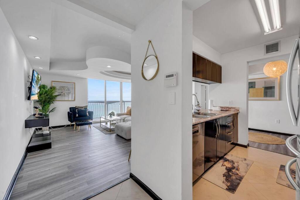New Stunning 2br Brickell Condo-free Parking Apartamento Miami