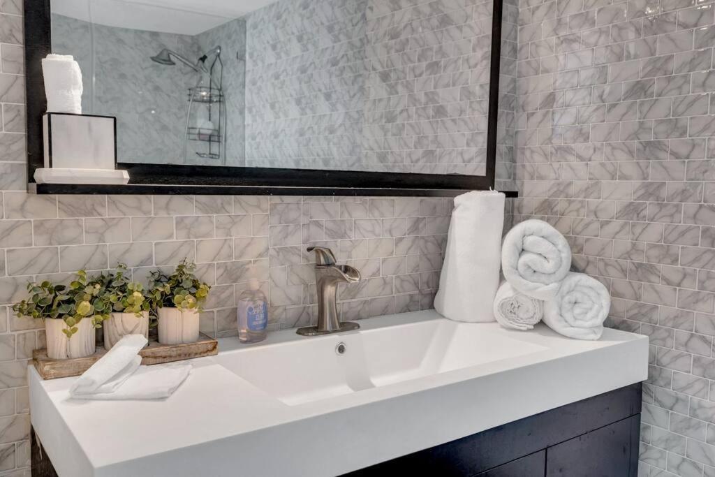 Apartamento New Stunning 2br Brickell Condo-free Parking Miami