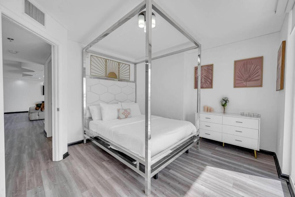 New Stunning 2br Brickell Condo-free Parking Apartamento Miami