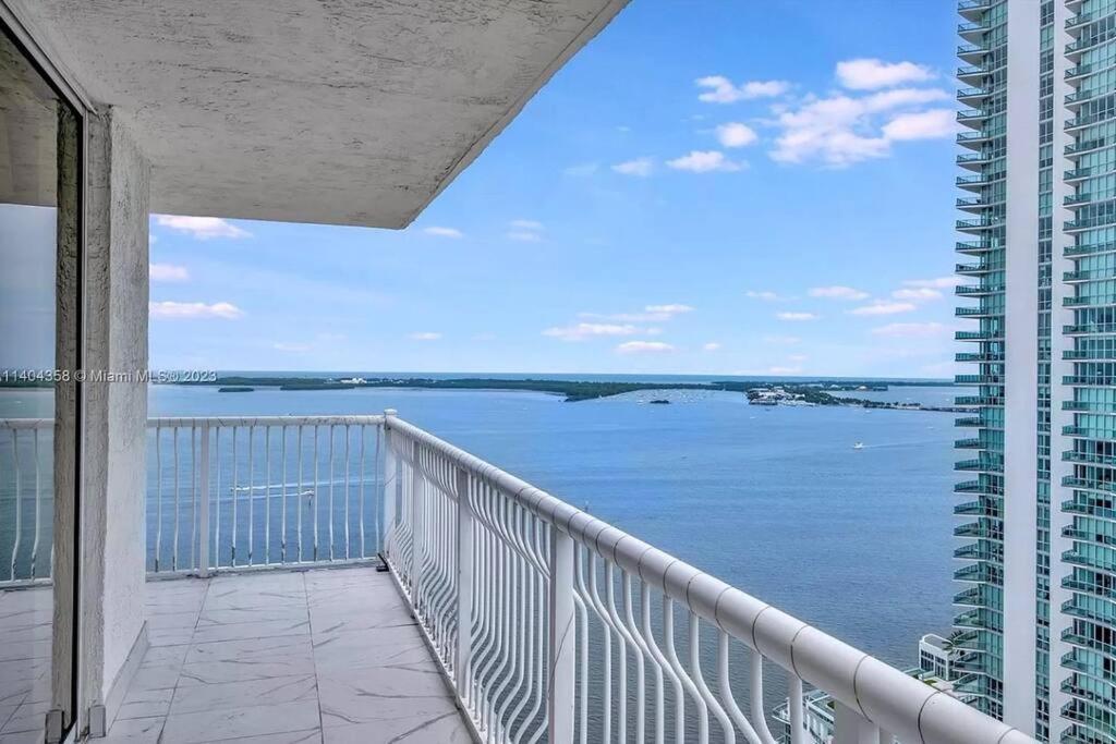 New Stunning 2br Brickell Condo-free Parking Apartamento