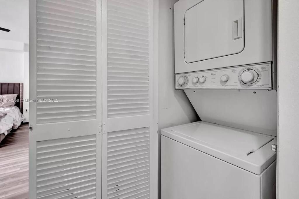 New Stunning 2br Brickell Condo-free Parking Apartamento